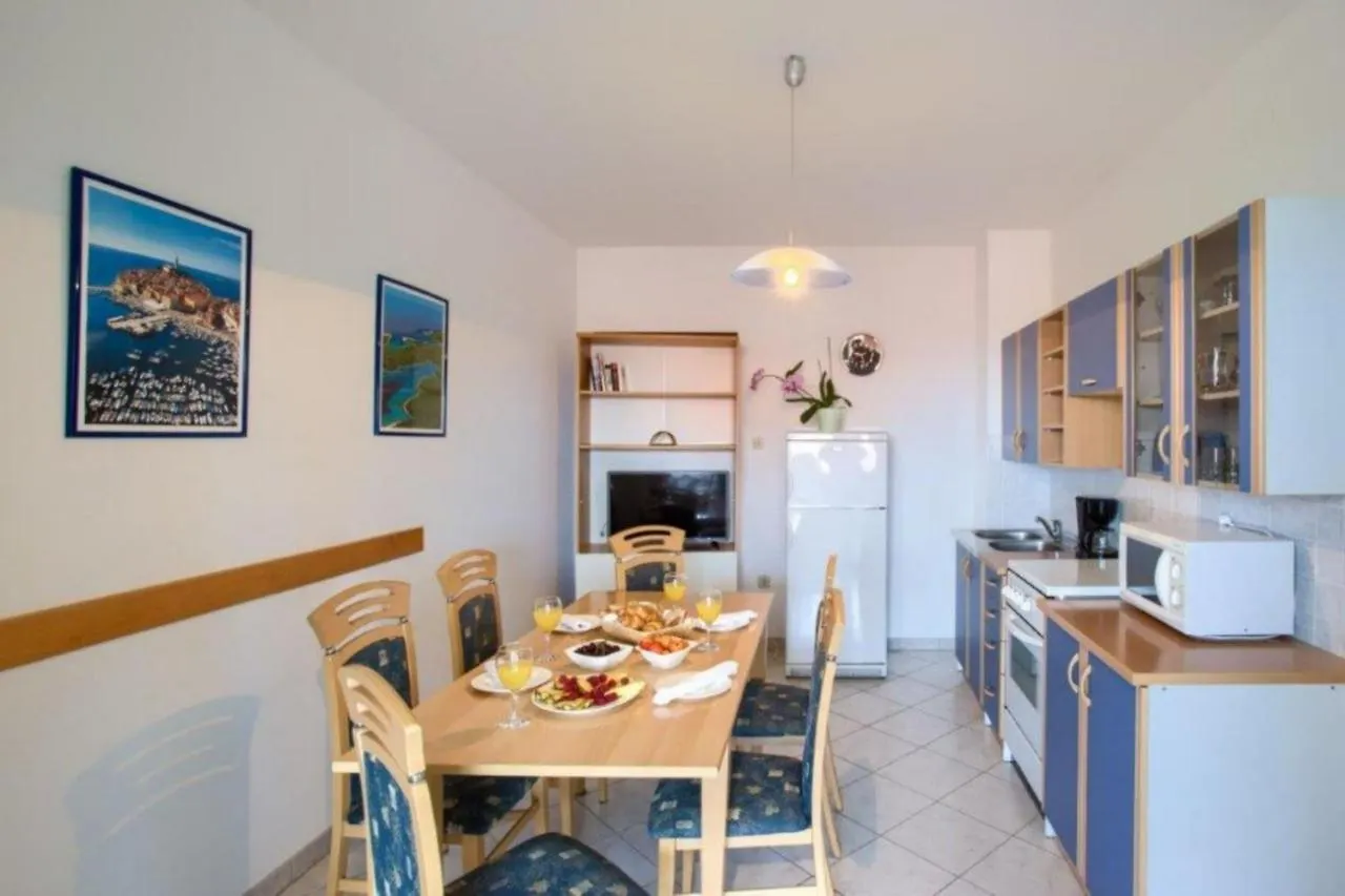 Apartments Lavinija Banjole