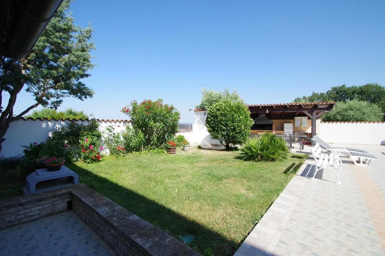 Apartments Lavinija Banjole