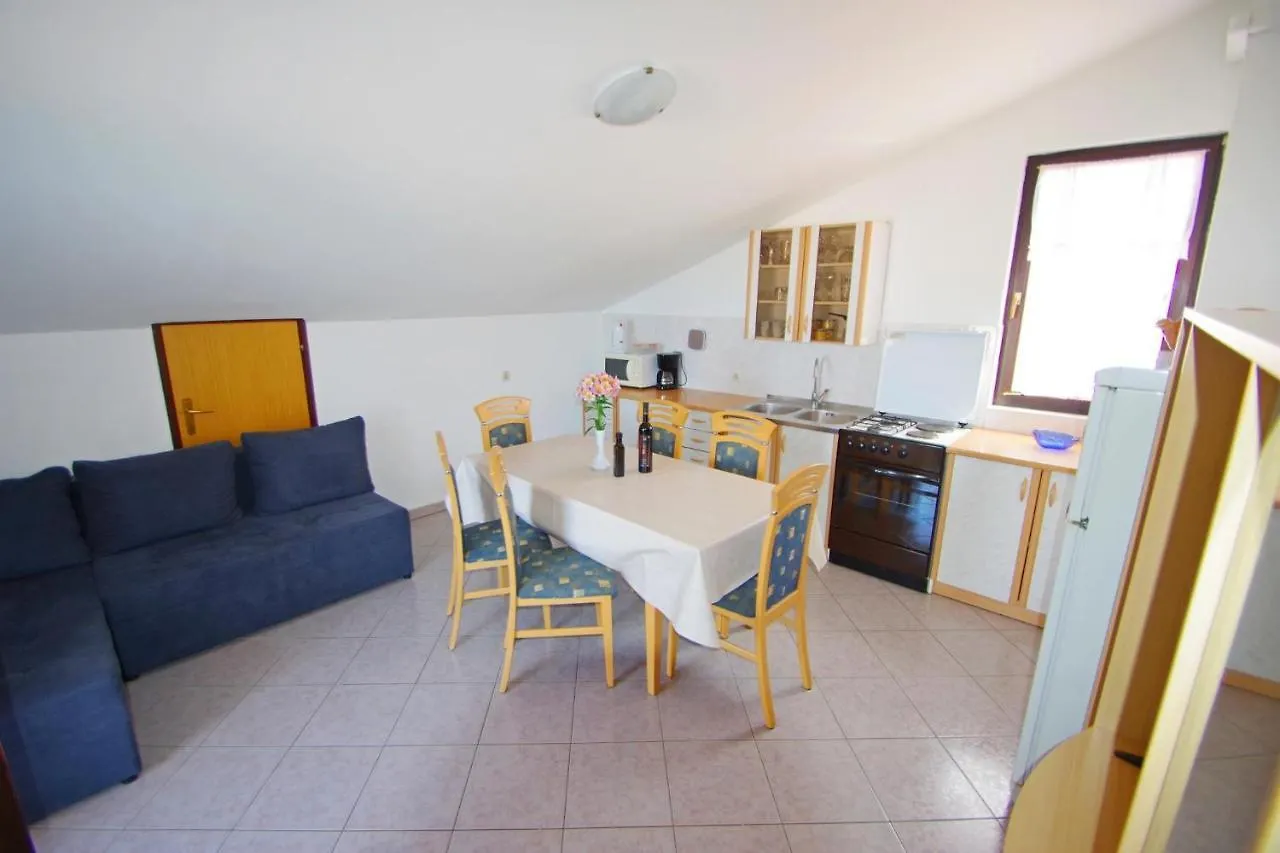 Apartments Lavinija Banjole