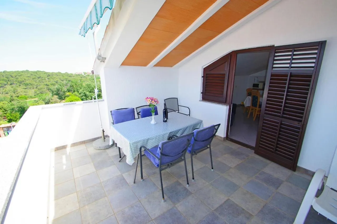 Apartments Lavinija Banjole 0*,  Croatia